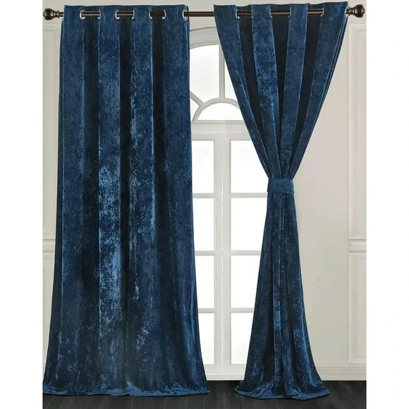 Elegant Blue Velvet Curtain set - Picture 2 of 8